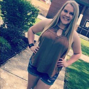 Meet your Posher, Angie